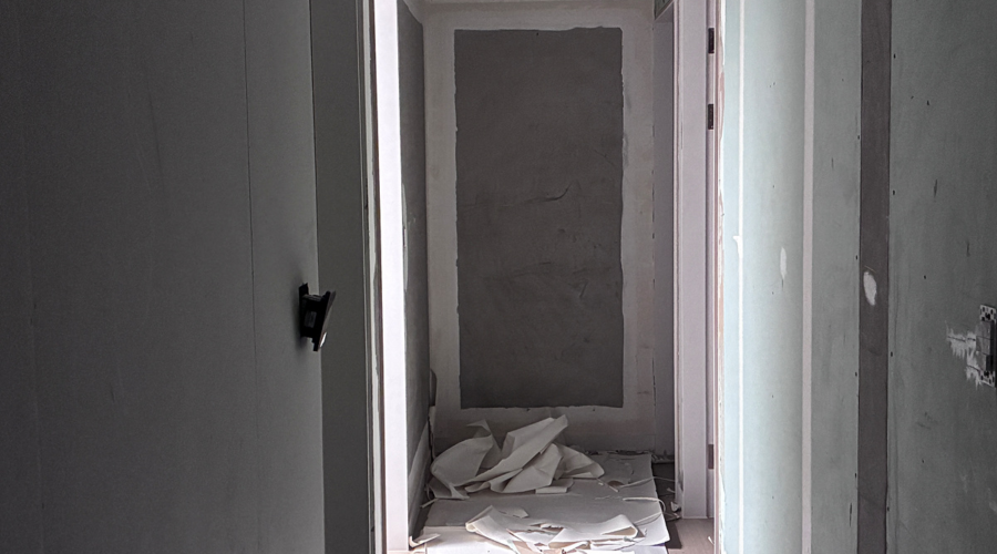 촌스러운 유광 아트월, 철거 없이 ‘디아망’ 도배로 덮은 솔직 후기